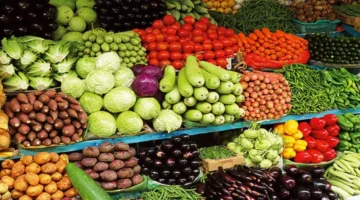 أسعار الطماطم والخضروات والفاكهة اليوم: هل تستمر الارتفاعات أم تعود الأسعار إلى الاستقرار؟